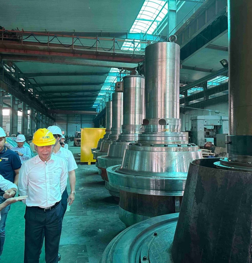 Vertical roller mill grinding roller wheel hub favicon