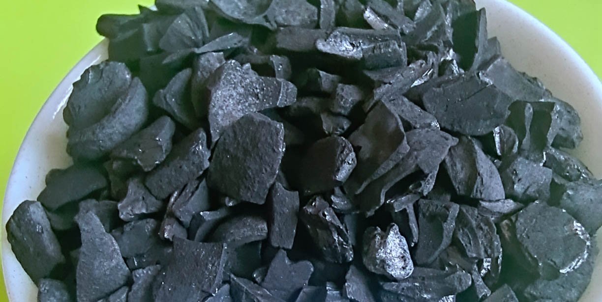 Difference Between Wood Charcoal and Activated Carbon Explained - CEMENTL