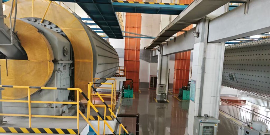 Ball mill connected to high pressure grinding roller