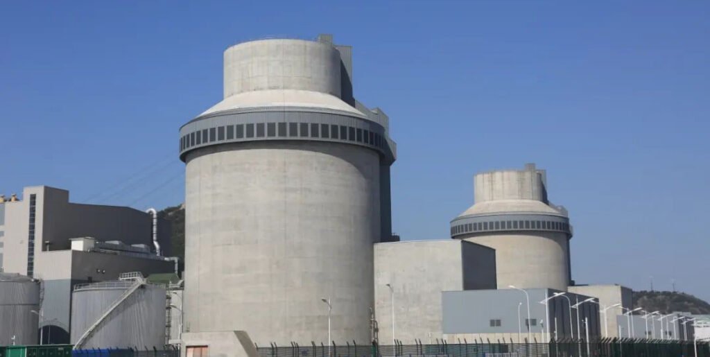 Nuclear power engineering containment and foundation