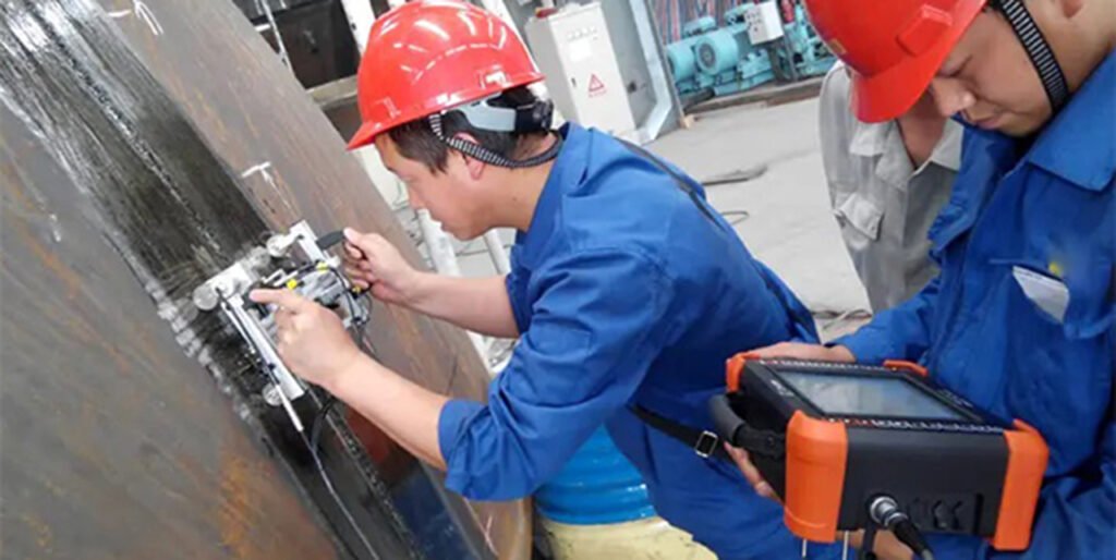 What is the working principle of ultrasonic testing