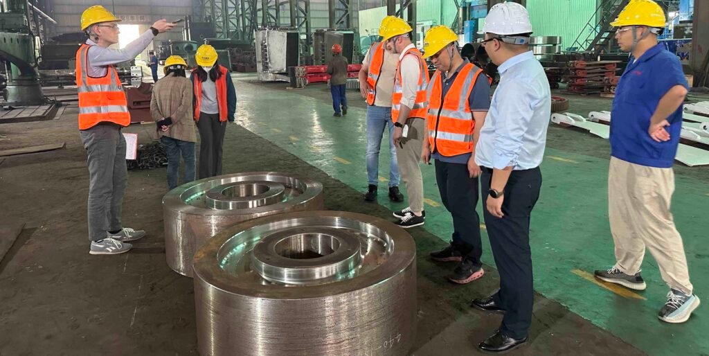 waste-incinerator-rotary-kiln-support-roller-closeup