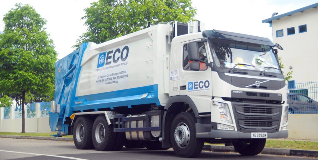 ECO 180 waste collection truck