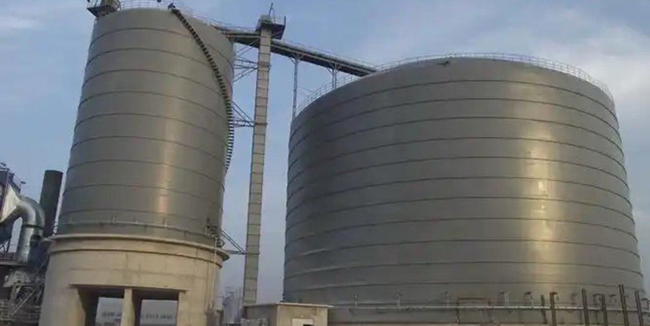 How to store fly ash in steel silo