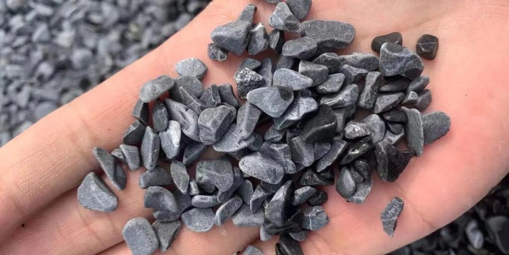 Why crushed limestone is better than gravel? 5 facts