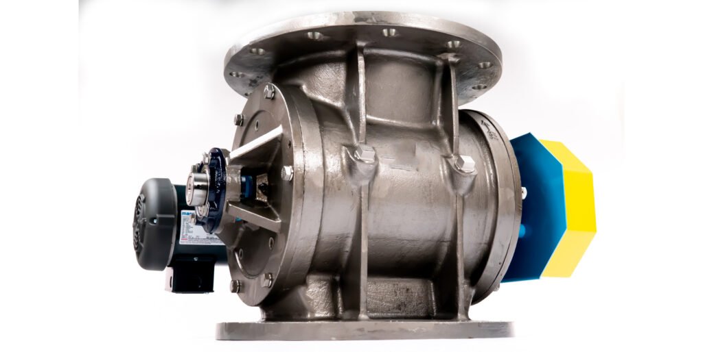 rotary valve leakage reduction in pneumatic conveying