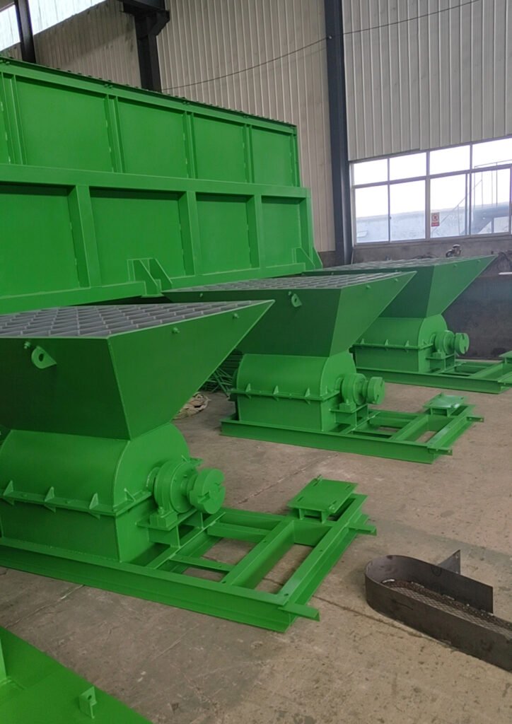 lump breaker for npk urea fertilizer and silo during assembly