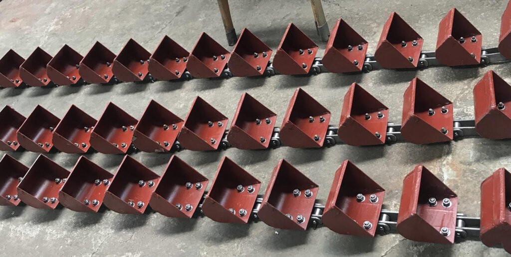 Key Specifications for Plate Chain Bucket Elevator Plate Chains – Pitch, Width, Load