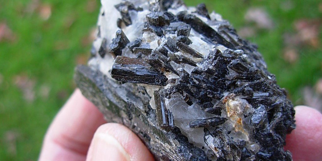 Natural Tungsten wolframite ore processing