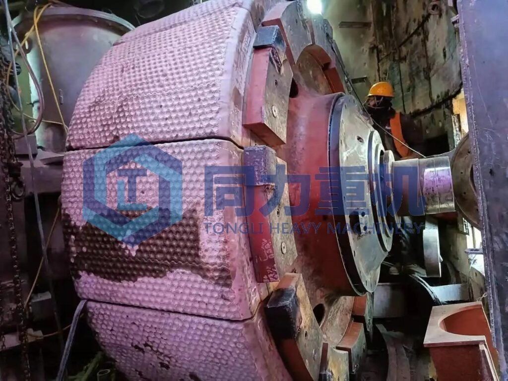 XWIN technology consists of a HI CR matrix, reinforced with a layer of ceramic particles according to manufacturer's drawing P011160-00-4 For LOESCHE SHREDDER type LM 20.2D